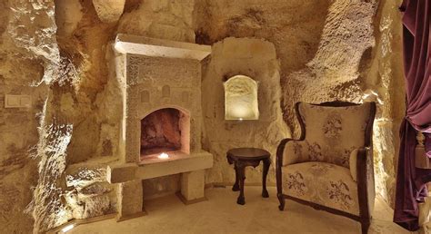Golden cave suites